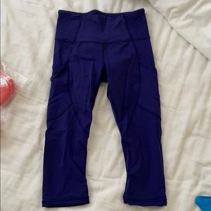 Lululemon size 4 capri with pockets